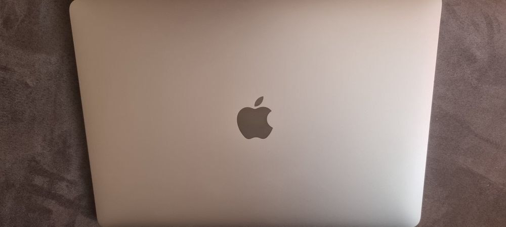 Apple Notebook: Macbook Pro Touch Bar – Usato da Frauenfeld venduto da nazanin 2