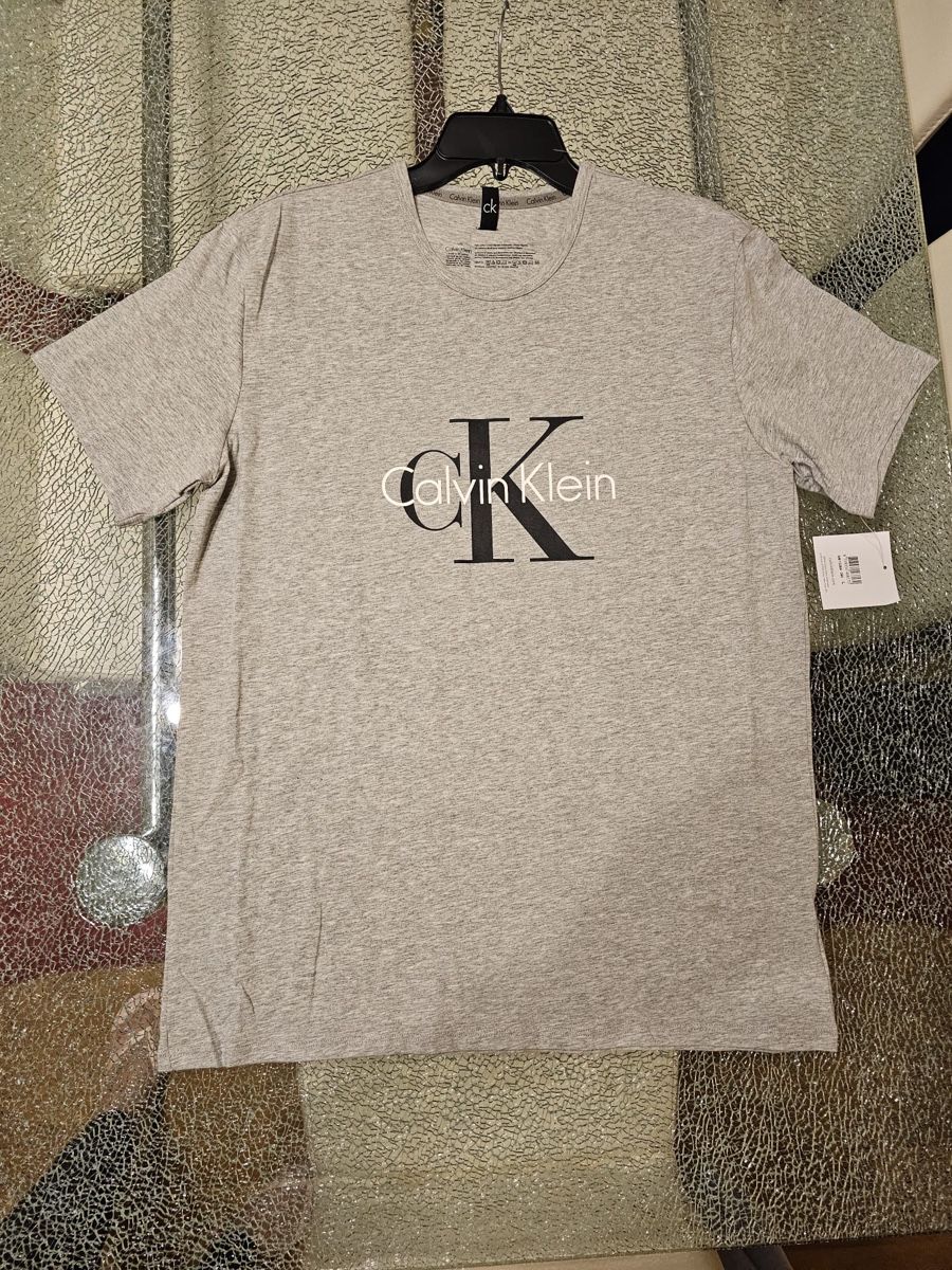 Calvin Klein T-shirts: Calvin Klein Gr. L – Neuf (Voir description) à Luzern par Reni025 2