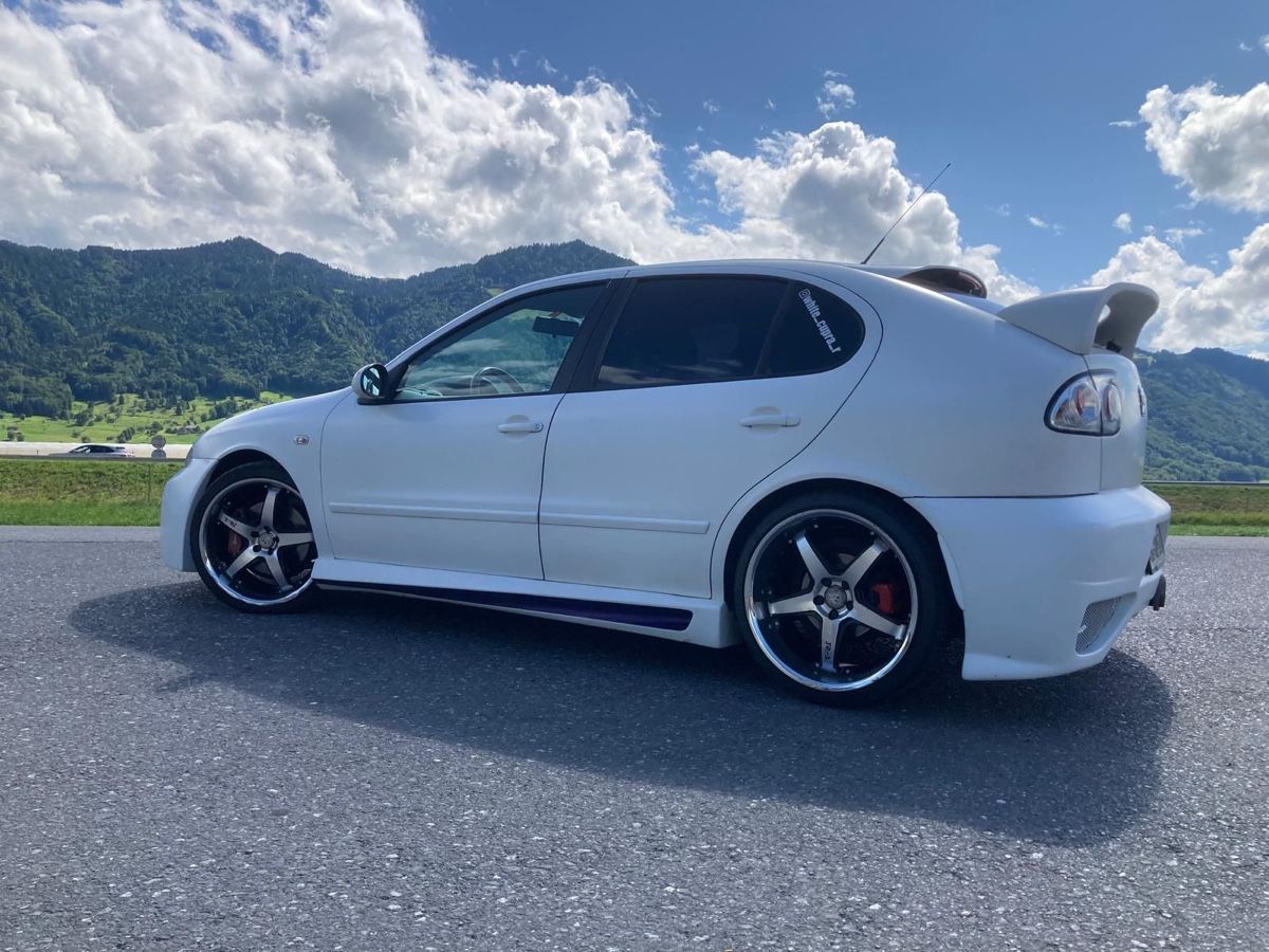 Seat Autos: Seat Leon Cupra – D'occasion à Benken SG par KHD100 2