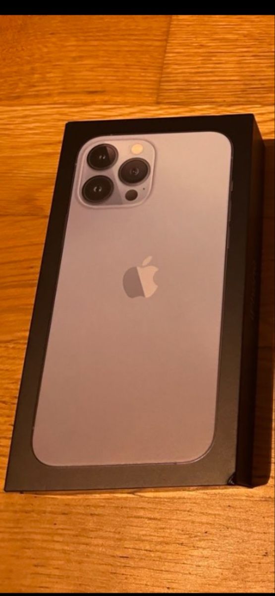 Apple Telefoni cellulari / Smartphones: iPhone 13 Pro Max – Usato da Romanshorn venduto da fabioR03