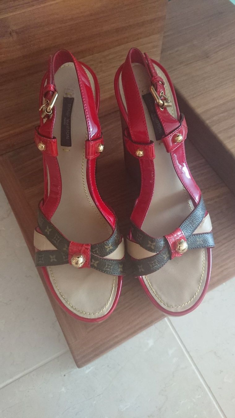 Louis Vuitton Scarpe da donna: Louis Vuitton limited edition – Usato da Le Landeron venduto da Plushka
