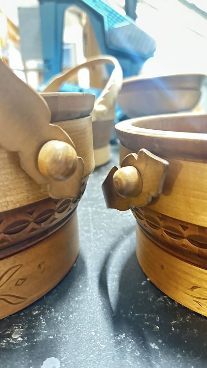 Articoli in legno: Handgeschnitzte Appenzeller Holzgefässe – Nuovo (secondo la descrizione) da Mörschwil venduto da sam_man 2