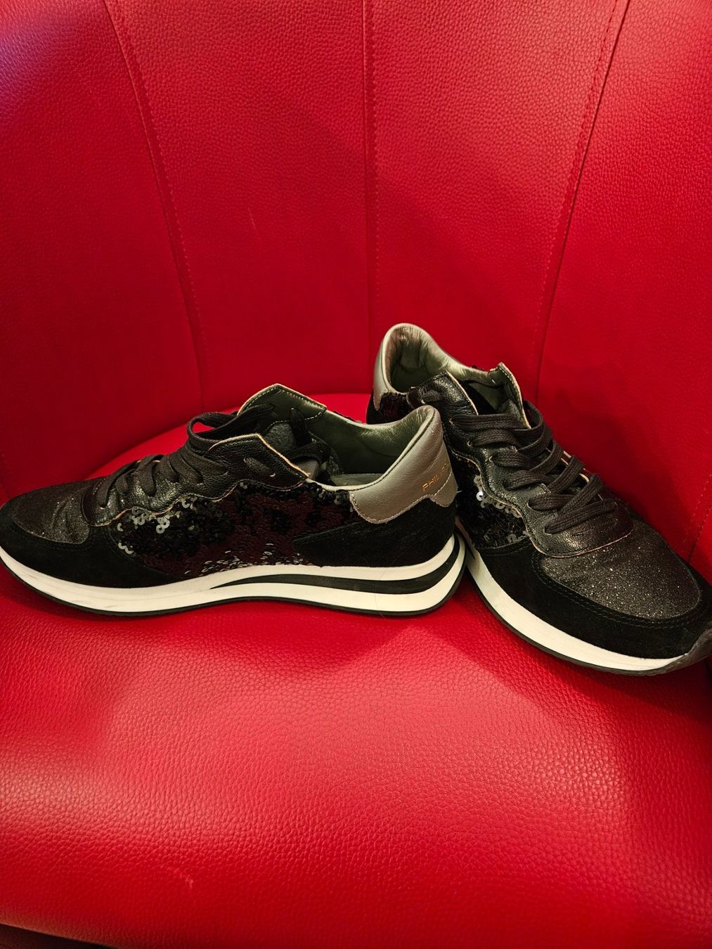 Scarpe da donna: Sneackers – Usato da Boniswil venduto da insideBoutique 1
