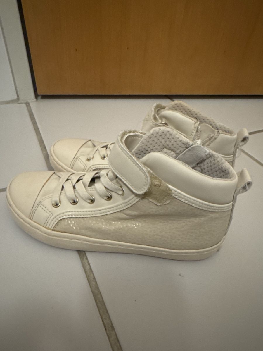 Geox Scarpe per ragazze: Geox Schuhen  – Usato da Effretikon venduto da Z.Bas 1