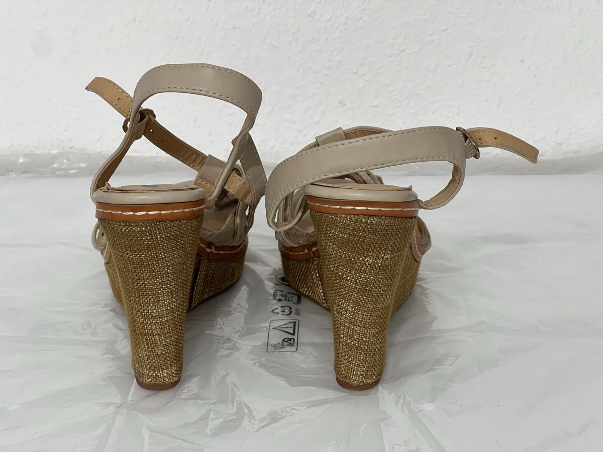Damenschuhe: Chaussures sandales Laura Mode 41 – Gebraucht aus GENÈVE von triple7ch 2