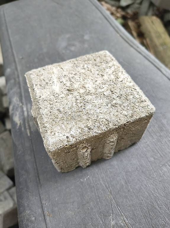 Steine & Dachziegeln: Pflastersteine / Quadratpflaster 10x10 x6 – Gebraucht aus Abtwil SG von Kastellan1