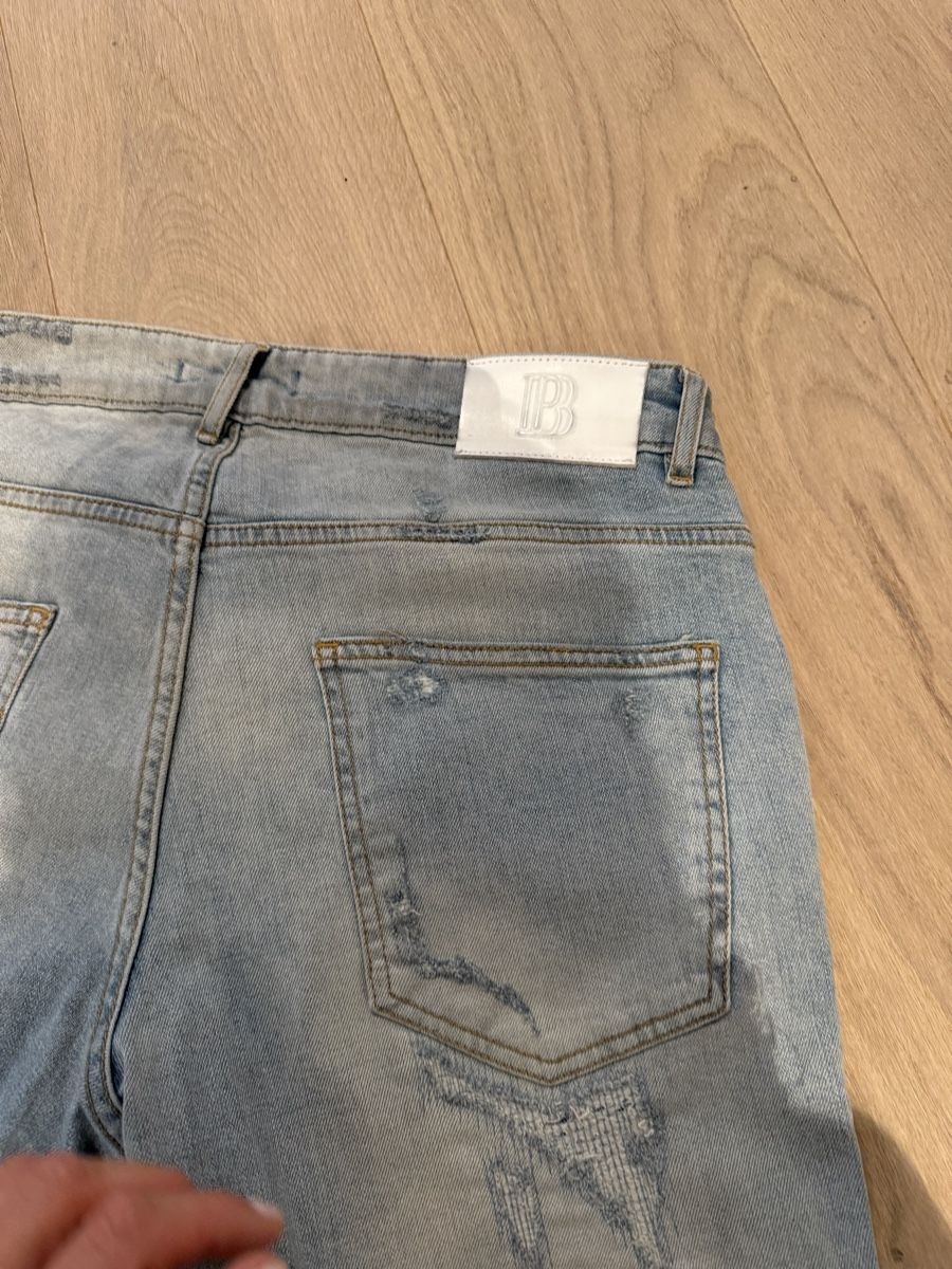 Balmain Jeans: Balmain Jeans – Usato da oetwil an der limmat venduto da Nazeb 4