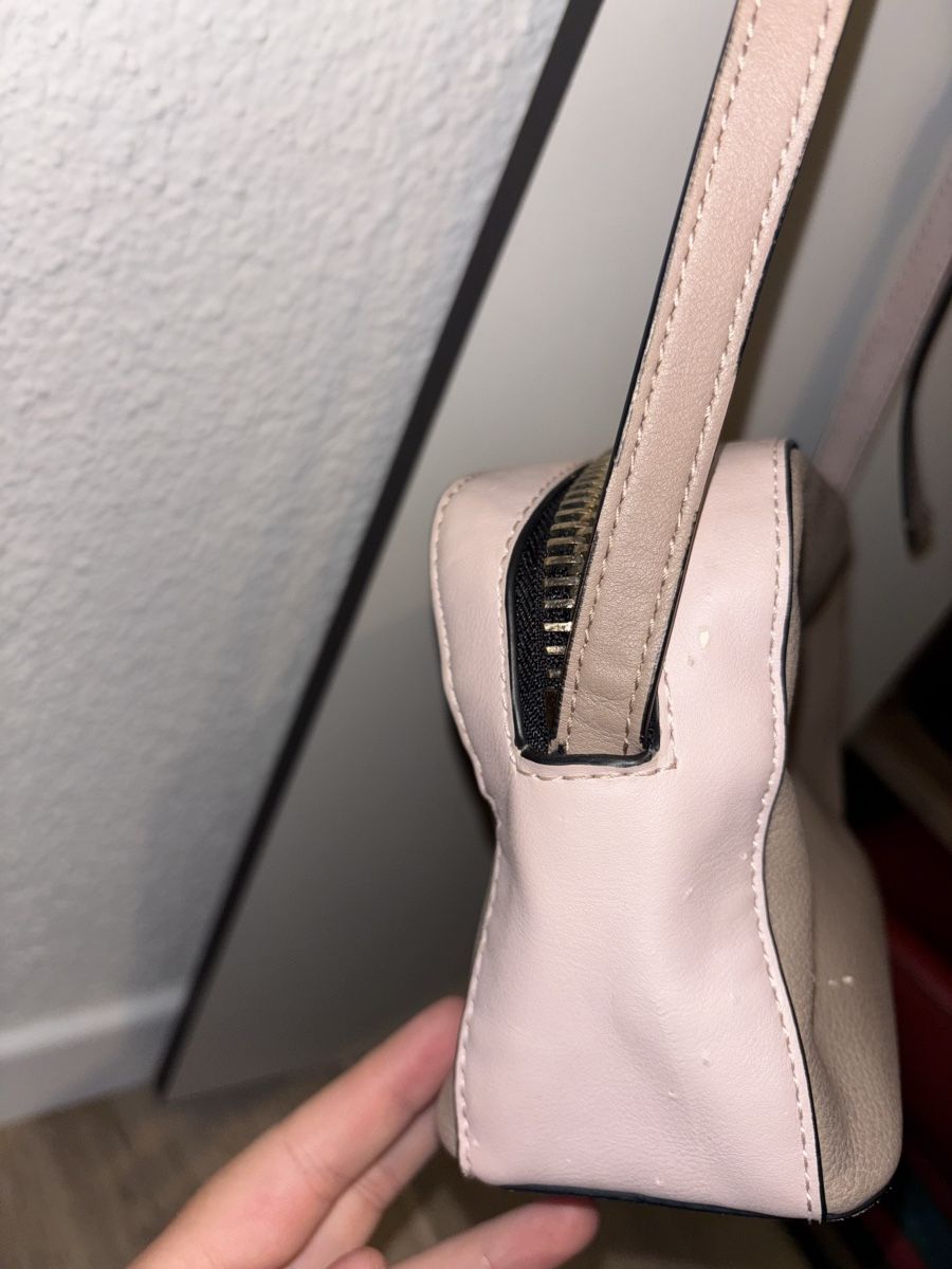Calvin Klein Borse da donna: Calvin Klein Umhängetasche – Usato da Wetzikon ZH venduto da ruby.brukx 4