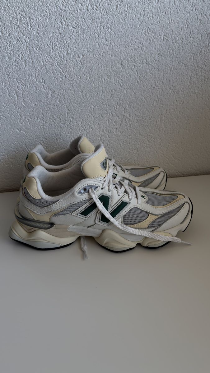 New Balance Scarpe da uomo: Baskets New Balance U9060ESE taille 43 – Nuovo (secondo la descrizione) da Vevey venduto da diogodasilva_ 2
