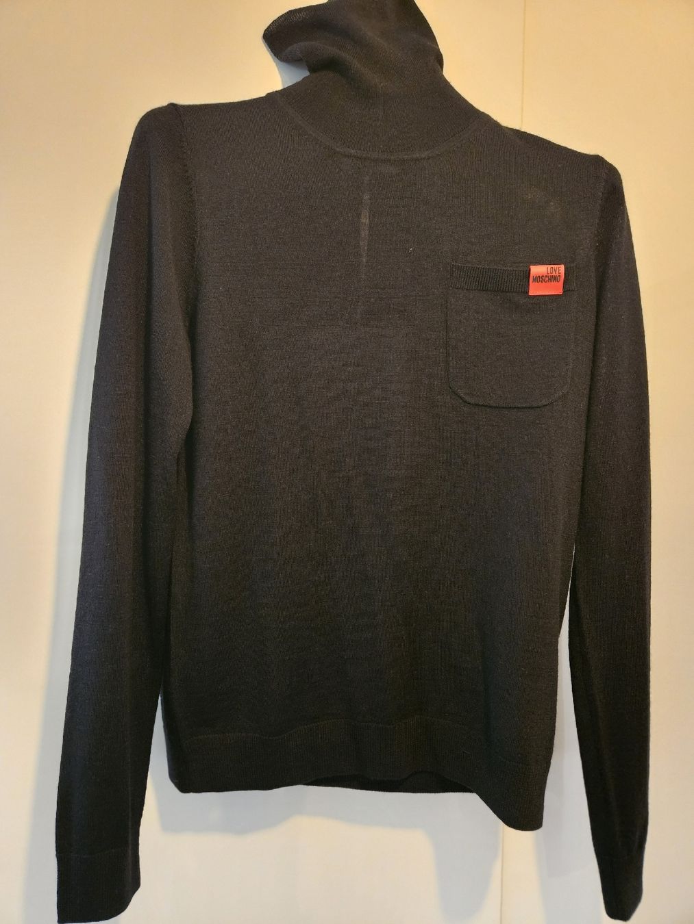 Moschino Maglioni & Felpe: Love Moschino Rollkragenpullover Schwarz Gr. S – Nuovo e nell'imballaggio originale da Wallisellen venduto da Sue23