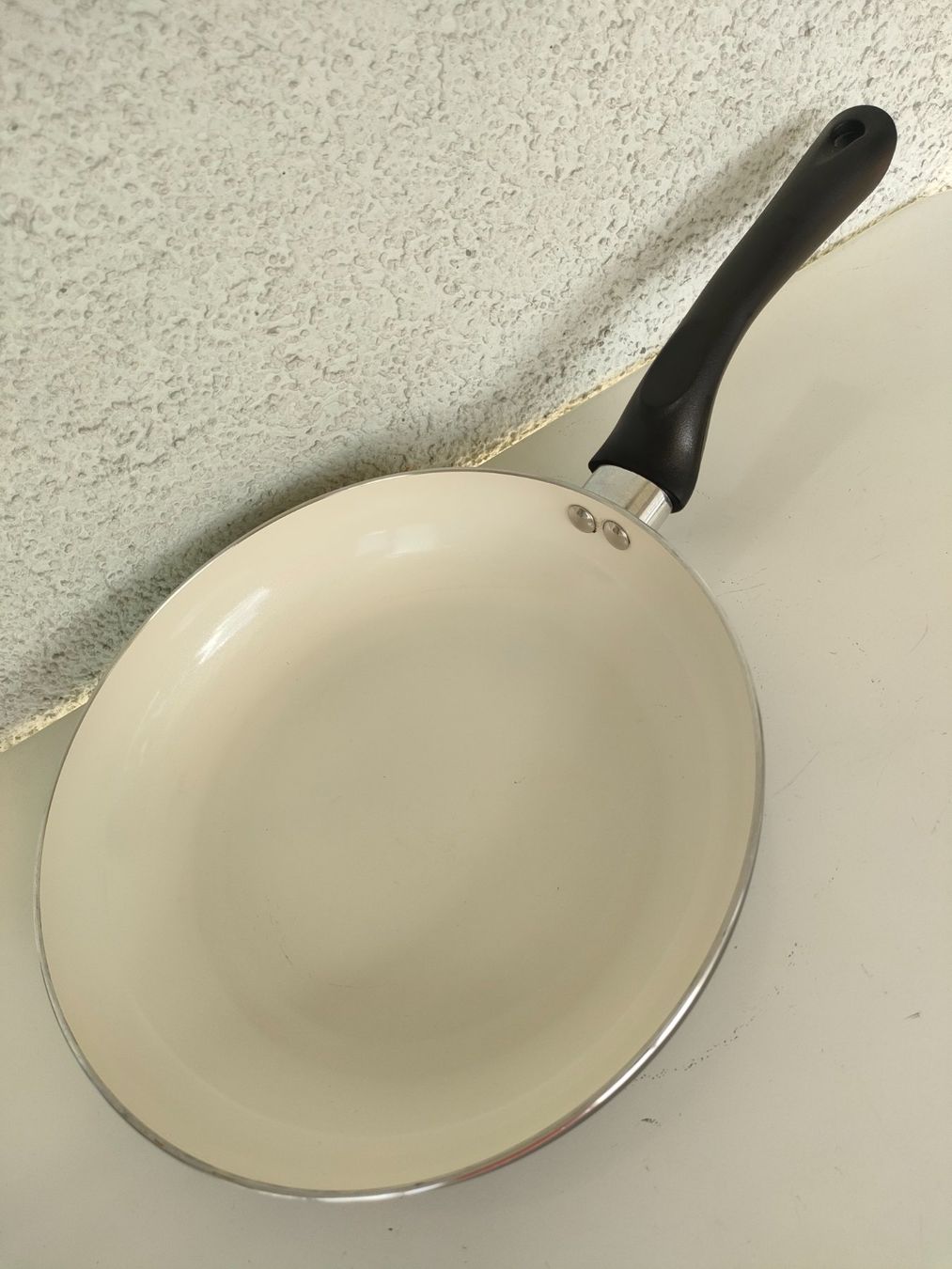 Padelle: Praktische Pfanne weiss – Usato da Dietikon venduto da MJ_Sporting 3