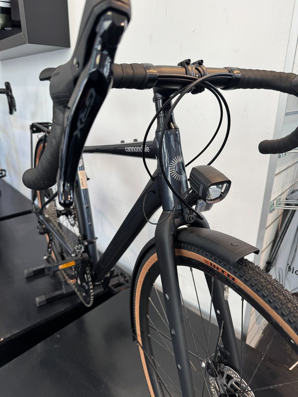 Cannondale Biciclette: Cannondale Topstone EQ, Grösse Medium – Nuovo e nell'imballaggio originale da Zürich venduto da Velofabrik01 7