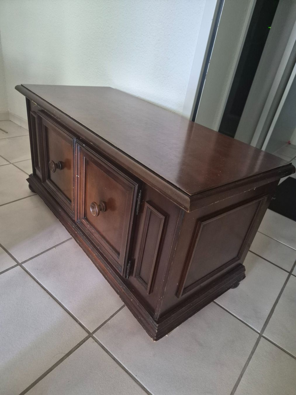Commodes: Antikes Holzmöbel – D'occasion à Sempach par Lobo123-123 3