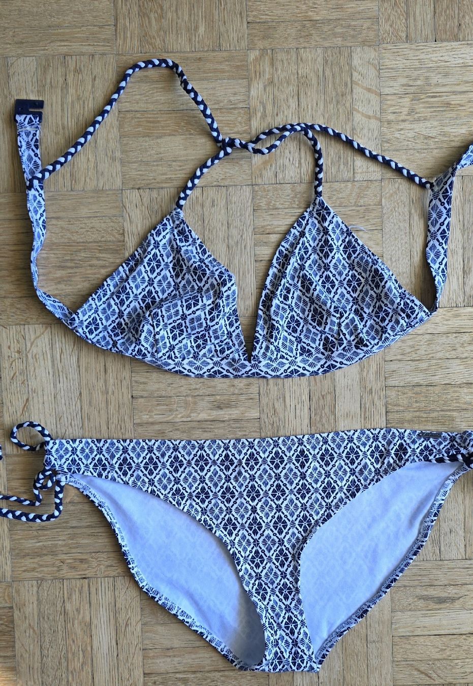 Costumi da bagno & Bikini: Maillot de bain/bikini taille 40 blanc/bleu – Usato da Yverdon-les-Bains venduto da van_dq65 2