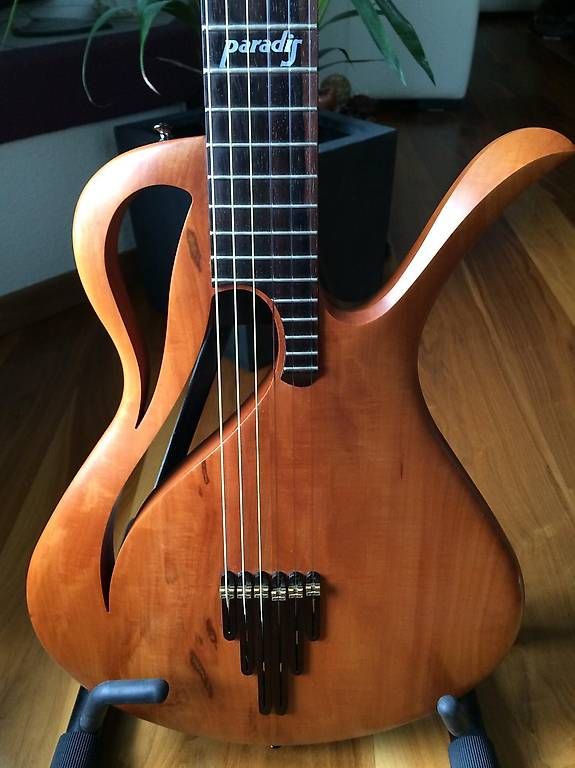Strumenti musicali: Gitarre Paradis Avalon – Usato da Goldau venduto da filiorum 2