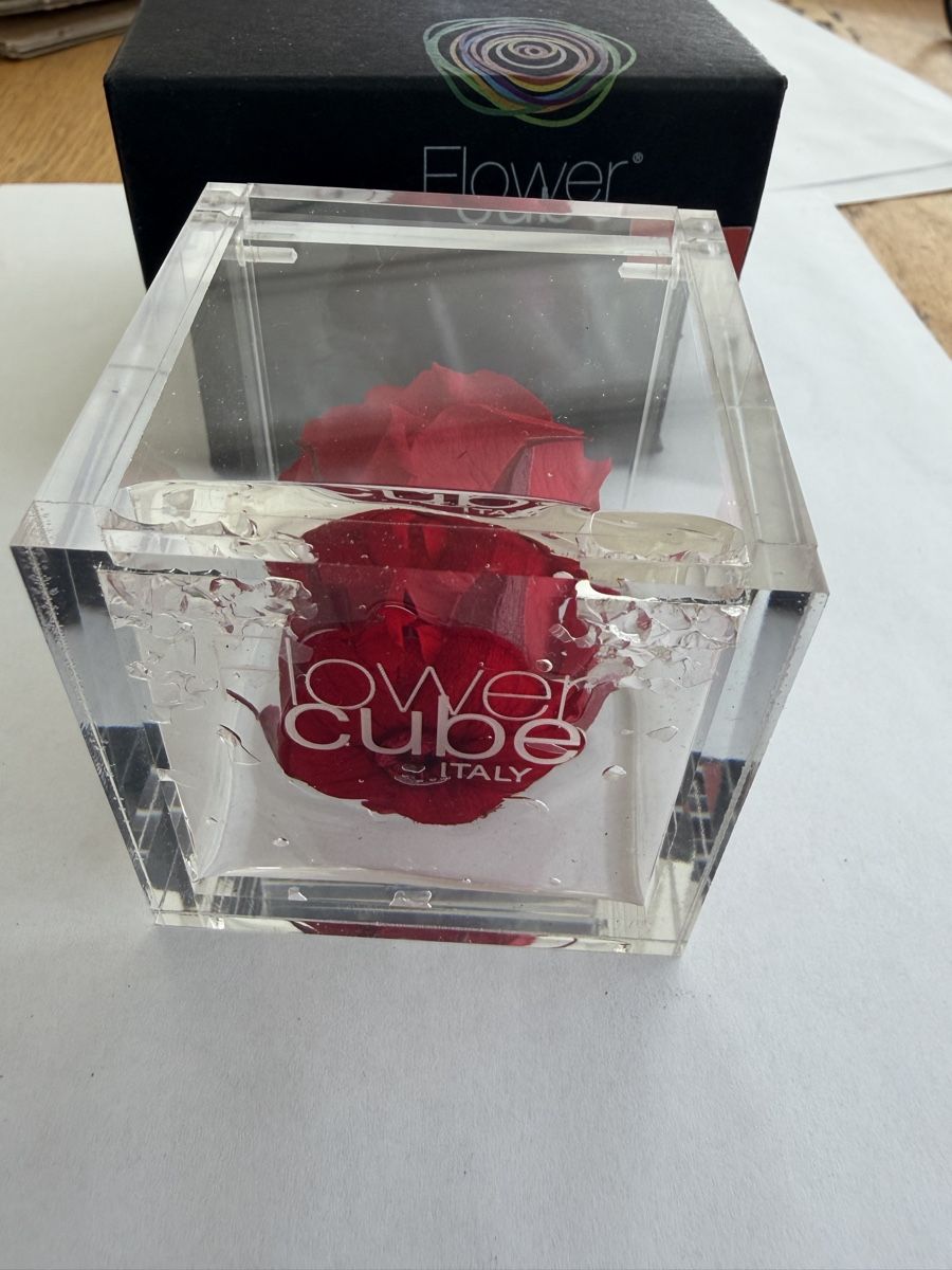 Toutes les décorations: Fleur décorative (Flower cube ) – D'occasion à Echallens par JAR69 2