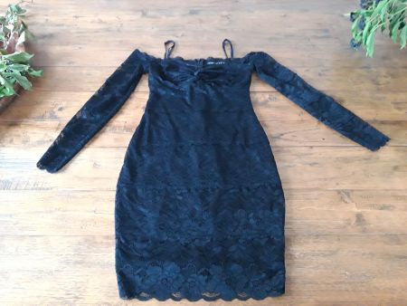 Kleid Spitzen Guess edel Cocktail Schulterfrei Ärmeln