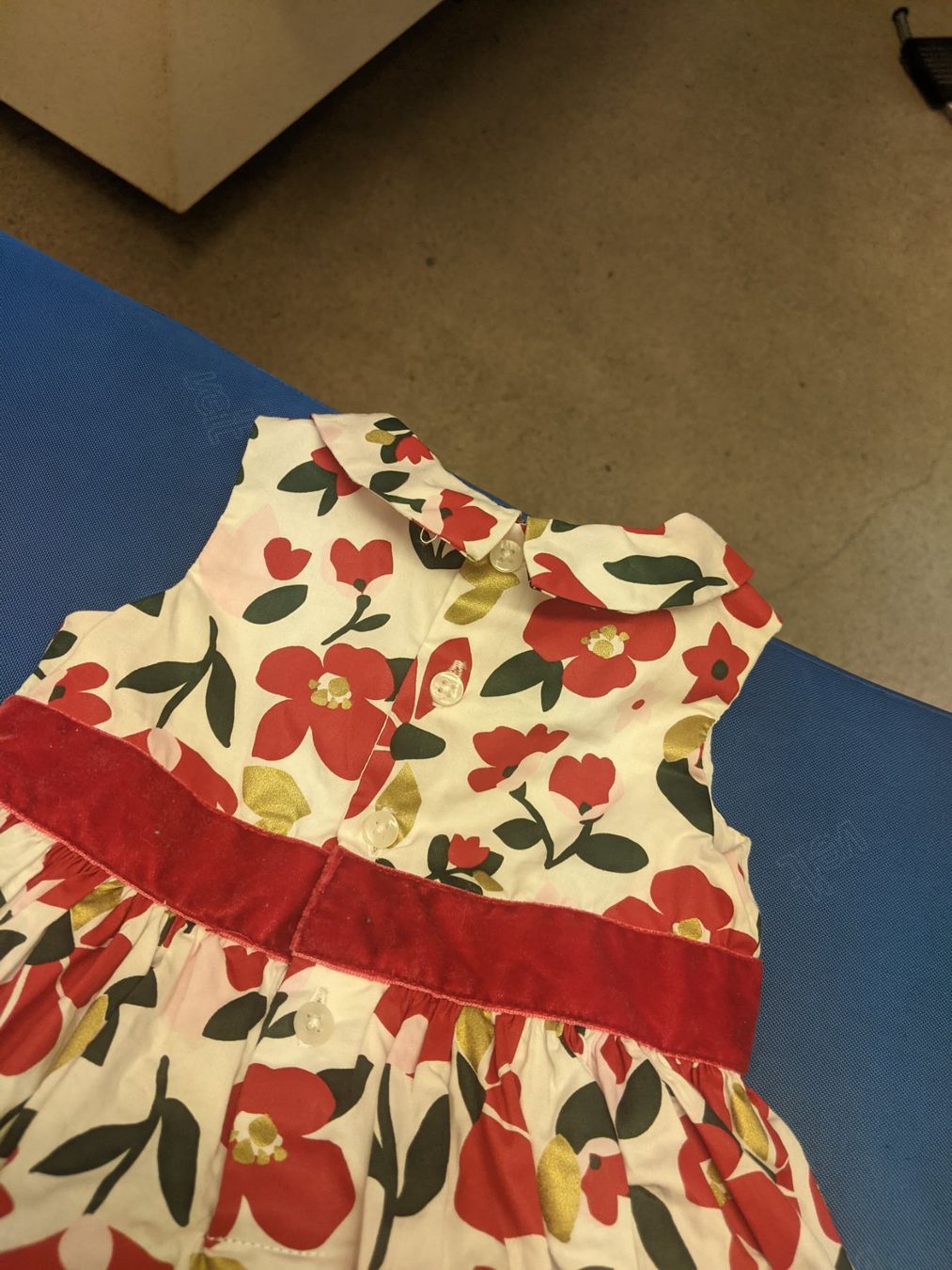 Vestiti & Gonne: baby Kleid 6 Monate – Usato da Langnau am Albis venduto da Judithsebi 1