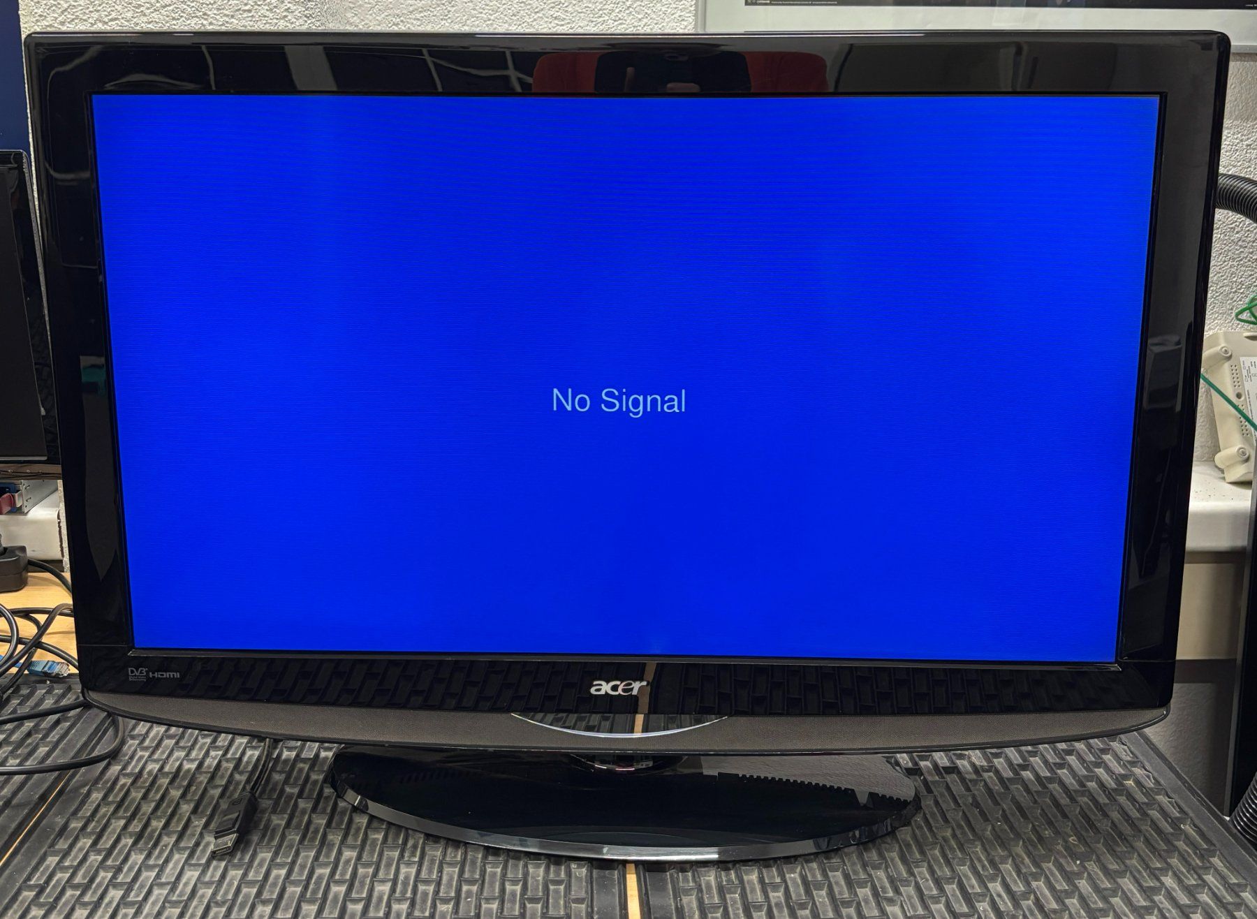 Televisori: Acer AT3247 32" LCD TV – Usato da Geroldswil venduto da Kuale 1