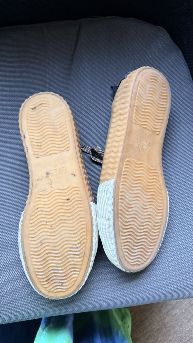Zara Chaussures femmes: Zara Canvas Sneaker Gr. 40 – D'occasion à St. Gallen par lfs_nxl8 4