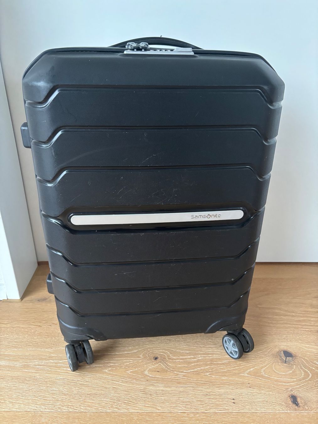 Samsonite Reisekoffer: Samsonite Flux Spinner Koffer 55 – Gebraucht aus Elsau von dba_5rb6