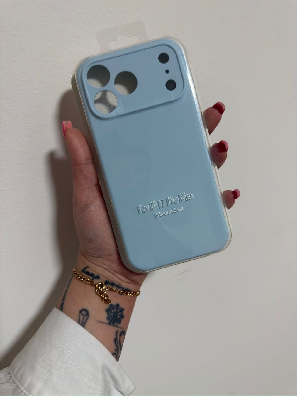 Apple Cover & Protezioni schermo: Hellblaue iPhone 17 Pro Max Silikon Hülle - Neuwertig! – Nuovo e nell'imballaggio originale da Wettingen venduto da Joelds98