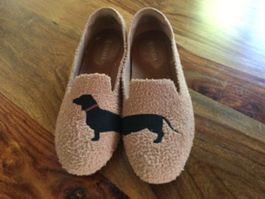 Vivaia Slipper Dackel beige Grösse 37 gebraucht