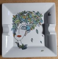 Cendrier vintage femme feuilles