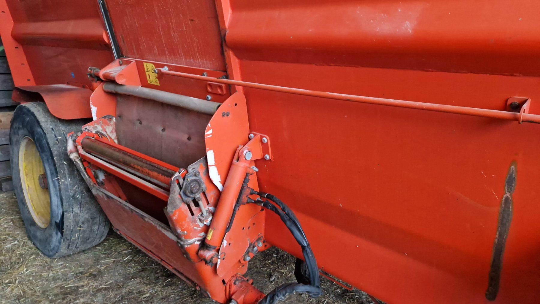 Tutte le macchine: Mischwagen 11 m3 – Usato da gundetswil venduto da sh1188 7