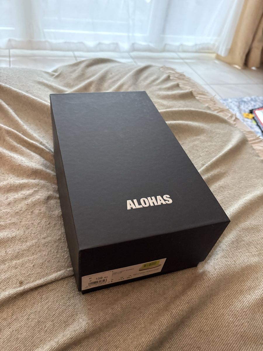 Alohas Scarpe da donna: Alohas cream leather sneakers, size 40 – Nuovo (secondo la descrizione) da Egg b. Zürich venduto da cha_qf8f 5