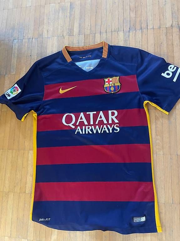 Leibchen & Hosen: FCB Barca Barcelona Trikot – Gebraucht aus Stäfa von Phphch