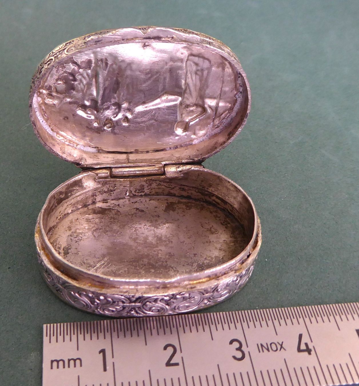 Zuckerdosen: Antike Pillendose Metall versilbert – Gebraucht aus Muri AG von silvermouse007 3