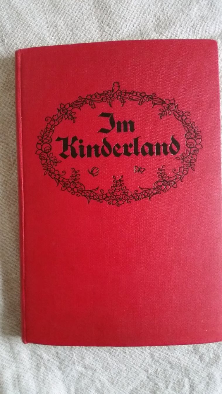 Libri: Im Kinderland – Usato da Niederscherli venduto da Roshi