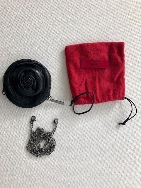 Valentino Borse da donna: Valentino mini flower bag – Nuovo (secondo la descrizione) da Dallenwil venduto da ZD2019