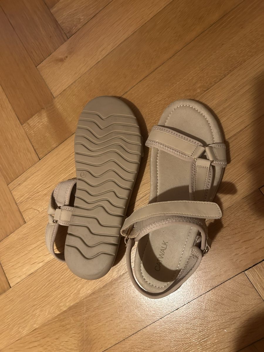 Damenschuhe: Sandalen Catwalk 39 neu – Neu (gemäss Beschreibung) aus Basel von stb_27 1