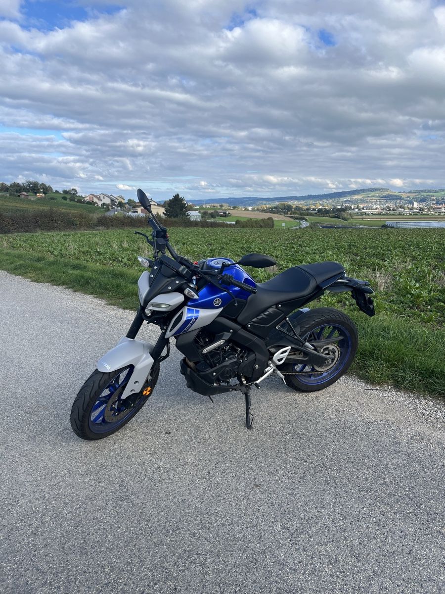 Yamaha Strada: MT 125 bleue  – Usato da Orbe venduto da luc_k2kg 1