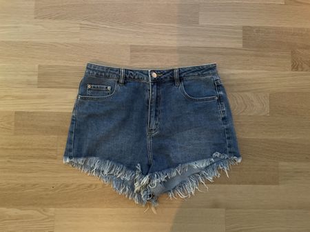 kurze Jeanshose Gr 40
