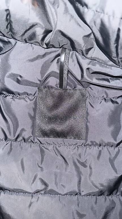 Giacche: Moncler Jacke  – Usato da Nürensdorf venduto da AAD_ 4