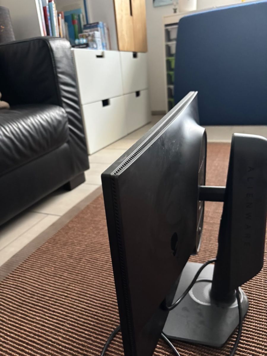 Monitore: Neuwertiger Alienware Monitor – Neu (gemäss Beschreibung) aus Otelfingen von pat_8jmb 1