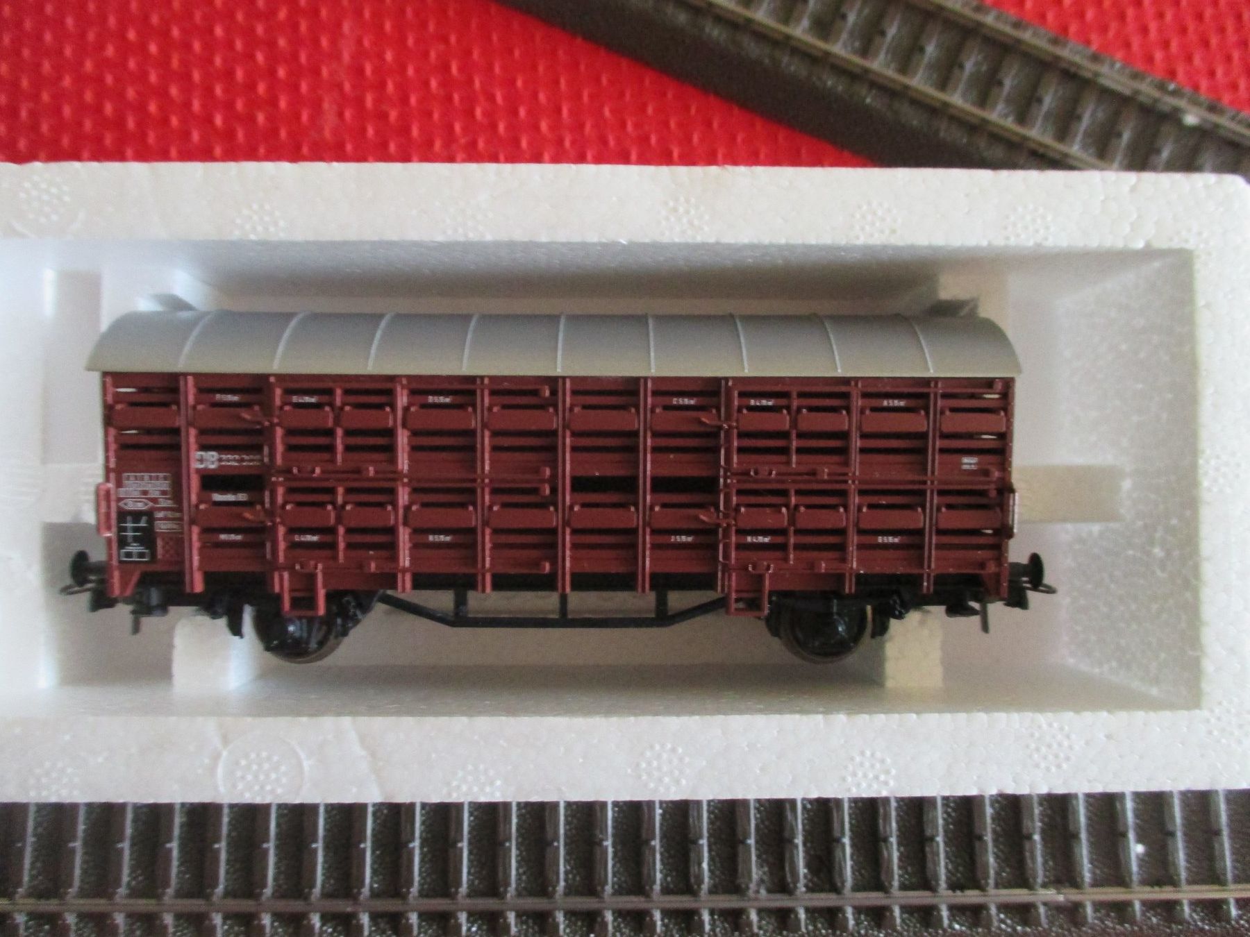 Roco Modellini di ferrovie: Roco H0 DC Kleinviehwagen DB – Usato da Breitenbach venduto da anti11 5