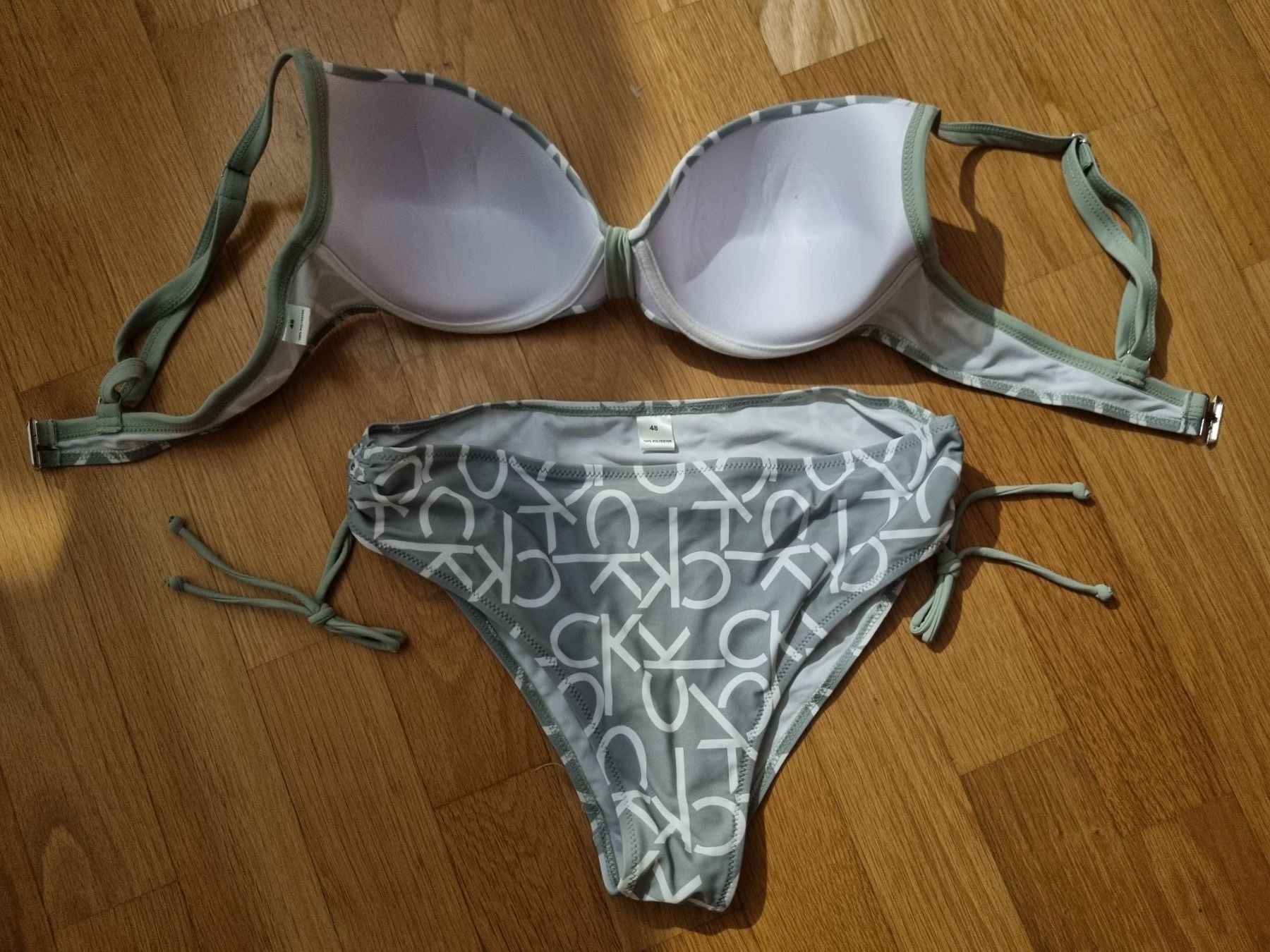 Costumi da bagno & Bikini: Bikini Neu – Nuovo (secondo la descrizione) da Laupen BE venduto da Bombers 1