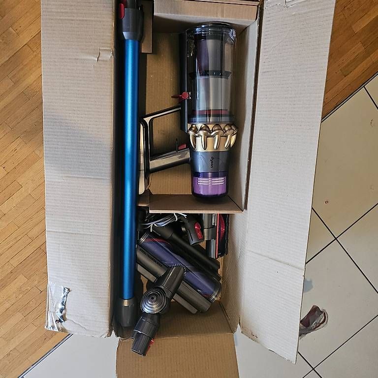 Dyson Aspirapolveri & Accessori: Dyson V11 nouvel – Nuovo (secondo la descrizione) da Plan les Ouates venduto da Ana_s21 3