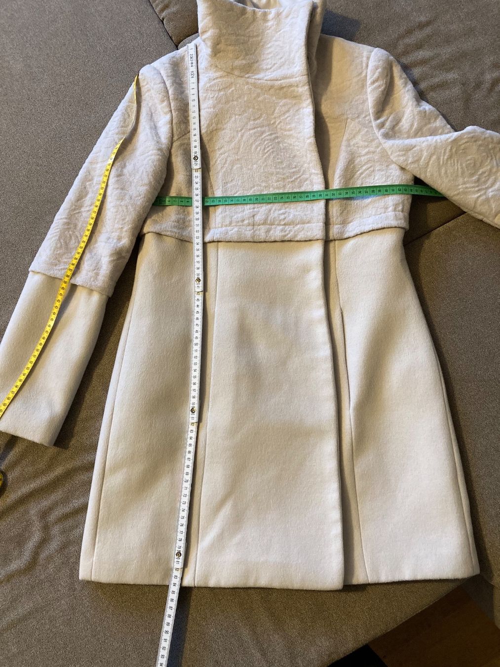 Cappotti: Damen Mantel Gr. 36 weiss – Usato da Stallikon venduto da dotka07 7