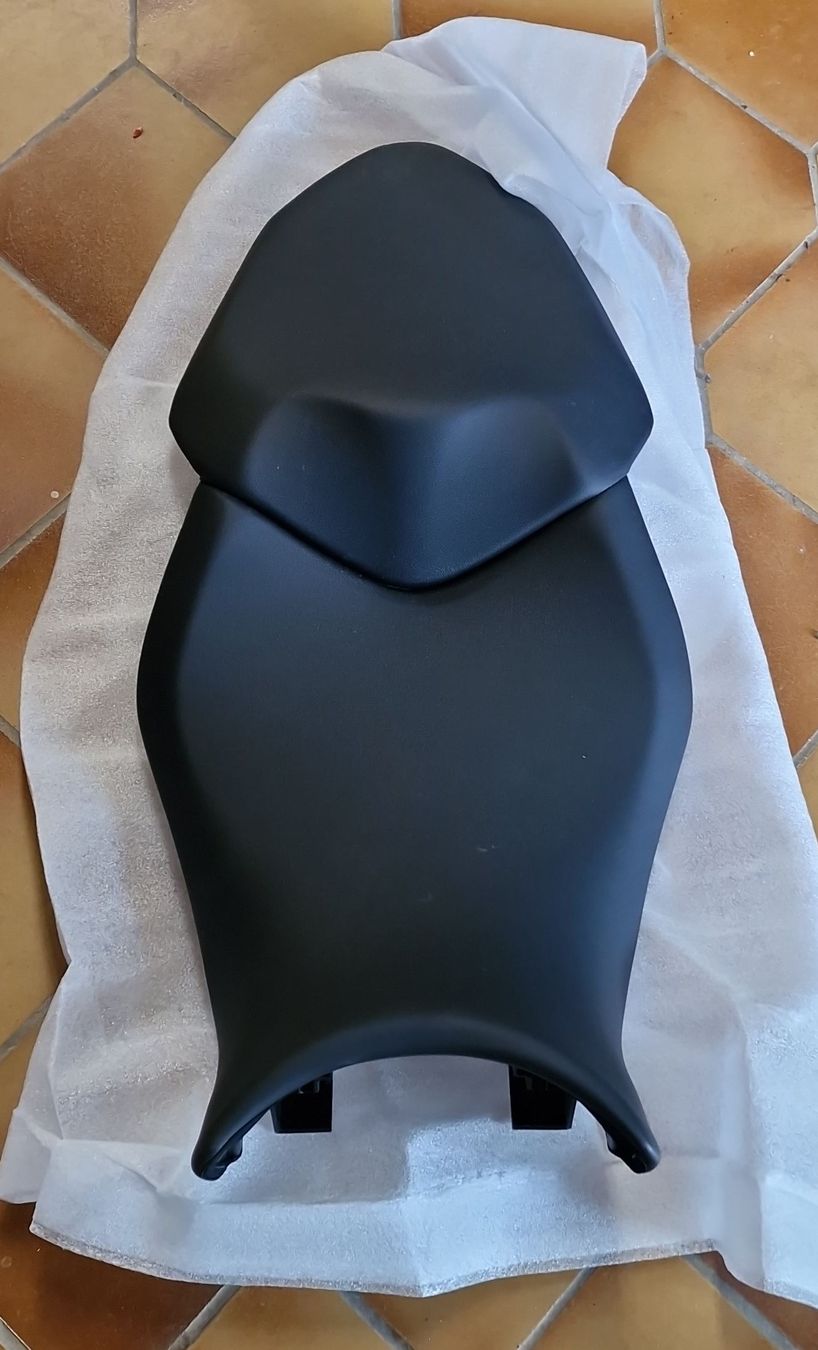 BMW Tutti i ricambio per moto: BMW S1000XR Originale Sitzbank / Sattel – Nuovo e nell'imballaggio originale da Stetten AG venduto da NE-Services