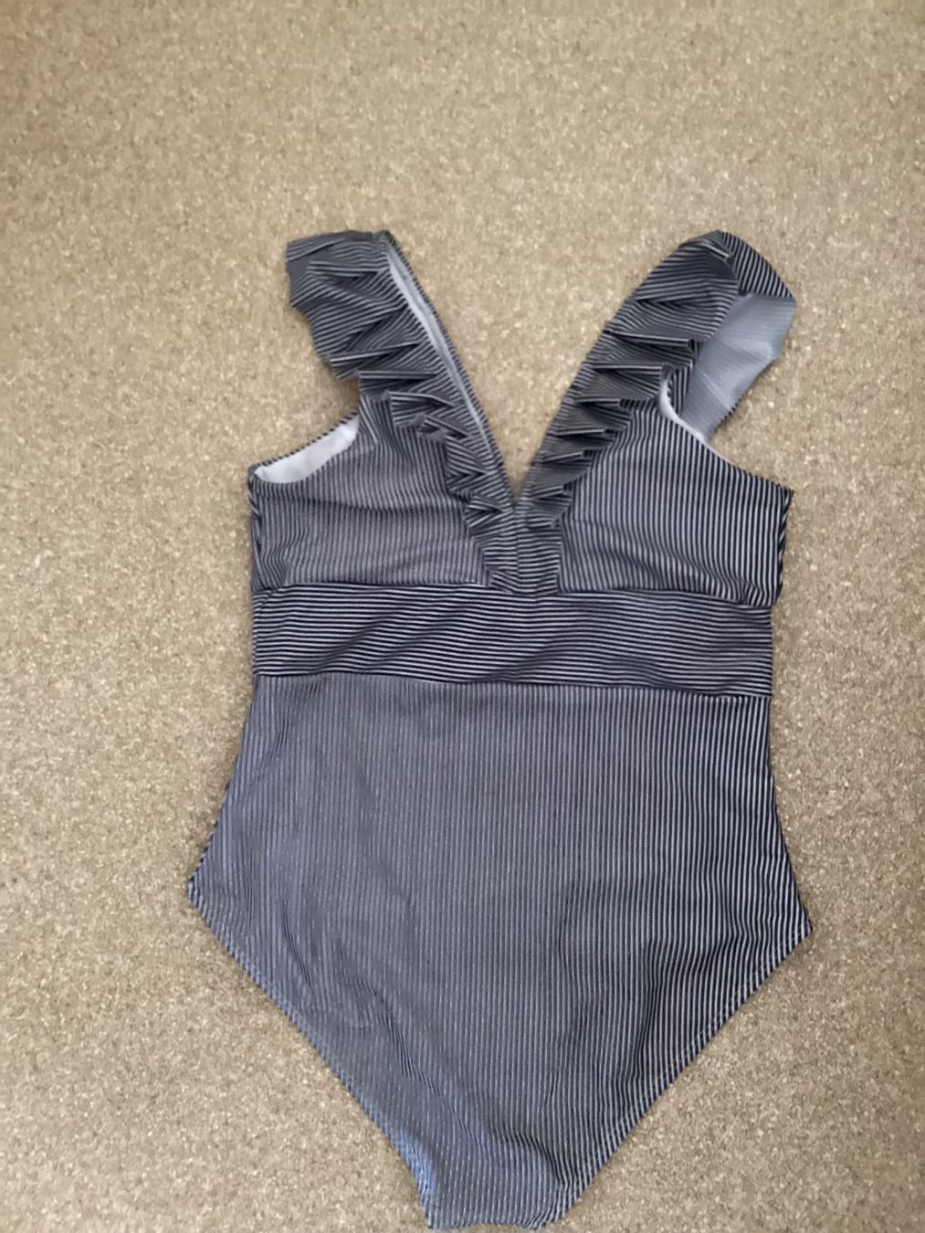 Badekleider & Bikinis: Badeanzug – Neu (gemäss Beschreibung) aus Wetzikon ZH von Paty53 1