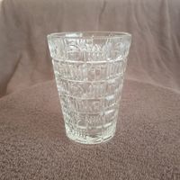 70-80er Jahren/Modernistische Geometrische Vase aus Kristall