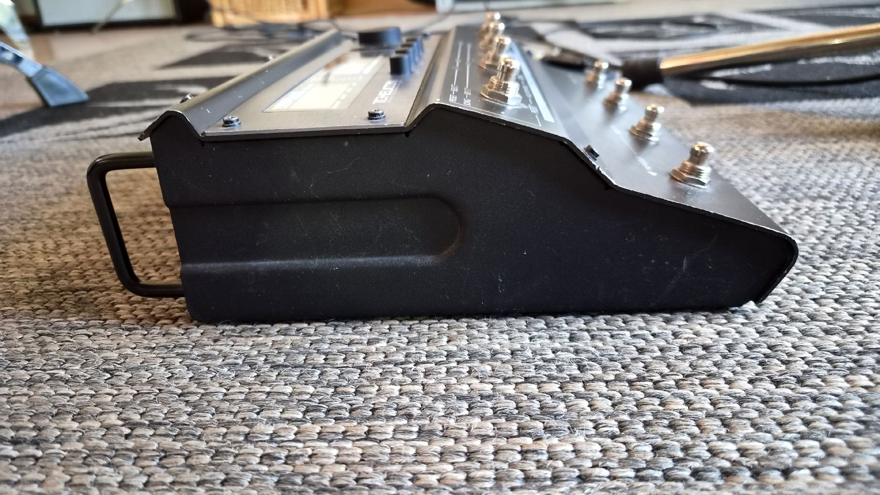 Instruments de musique: TC Helicon Vocal Technologies – D'occasion à Rebeuvelier par srh_y6vq 3