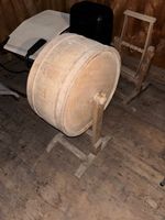Rustikale Butterfass, dekorativ und funktional, Holz