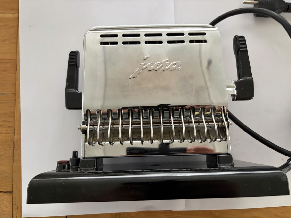 Jura Küchengeräte: grille-pain Jura Type – Gebraucht aus Echallens von JAR69 1