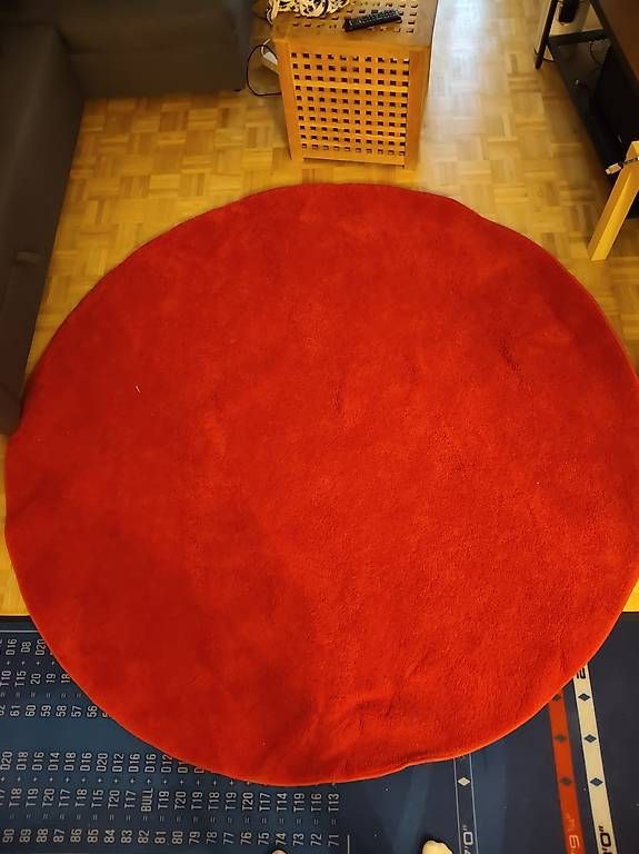 Teppiche: Teppich Rot – Gebraucht aus Basel von aar_2s72